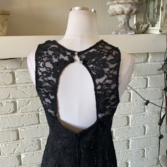 LA SCALA USA BLACK SEQUIN HALTER RHINESTONES FITTED DRESS XL EXCELLENT - Picture 9 of 12